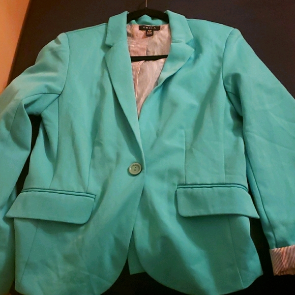 Blazer - Picture 1 of 1